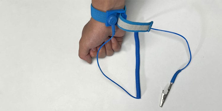 anti-static-wrist-band-hand