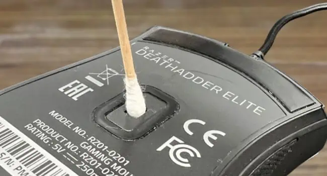 Why is My Mouse Not Working? 20 Ways to Fix It 76 clean-mouse-sensor