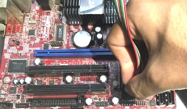 connecting usb header