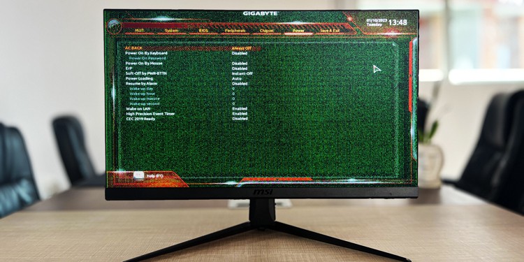 green lines on monitor