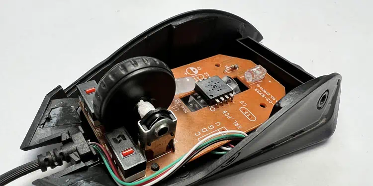 Scroll Wheel Not Working? Try These 6 Fixes 15 insert-scroll-wheel-back