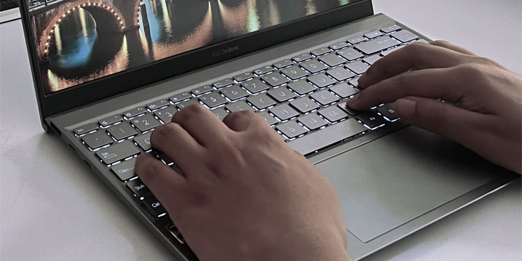 keyboard clicking sound