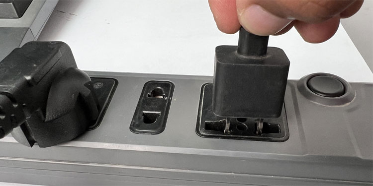 Surface Charger Not Working? Here’re 6 Ways to Fix It 1 plug-different-power-source