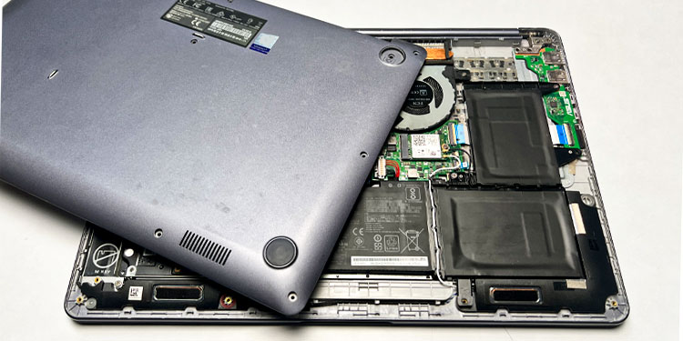 remove back panel acer stuck on acer logo