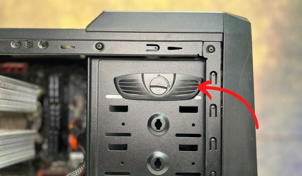 screwdrive or use the adapter to attach media dashboard to the drive bay