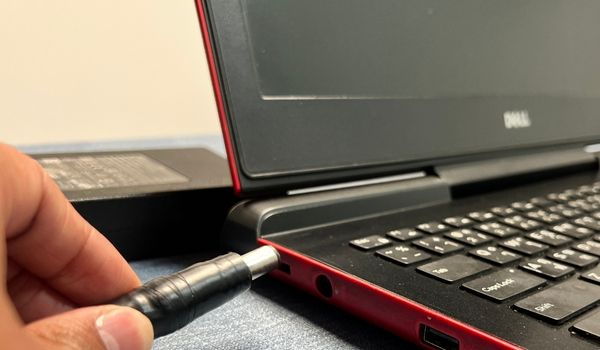 Amber Or Orange Light Blinking On Dell Laptop? 16 Ways To Fix It Amber Or Orange Light Blinking On Dell Laptop? 16 Ways To Fix It