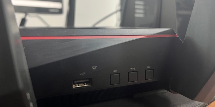 ASUS Router Not Working? Here's How to Fix It 4 wps button on asus router