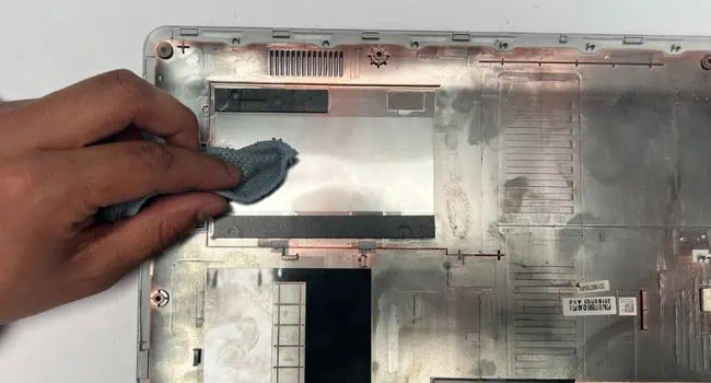 How to Clean a Laptop: Comprehensive Guide 65 clean-inner-section-bottom-casing