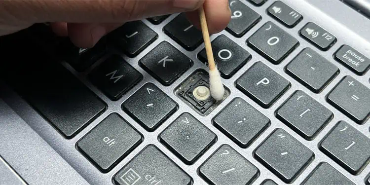 Keyboard is Double Typing? Here’re 6 Ways to Fix it 15 clean-laptop-key-case-1