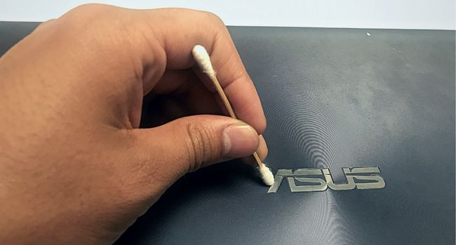 clean laptop logo