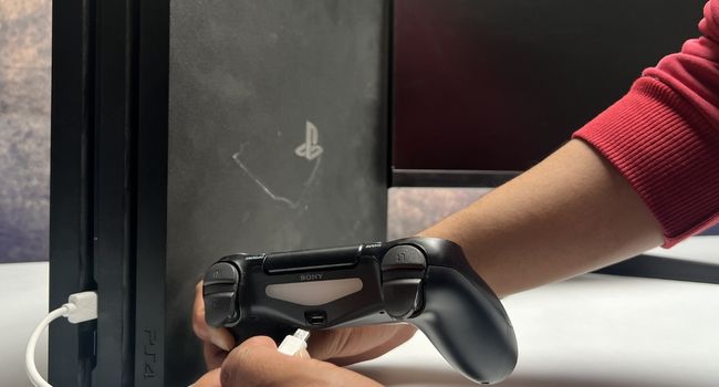 connect micro usb to ps controller