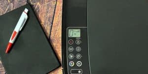 hp-printer-yellow-light