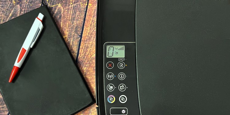 hp-printer-yellow-light