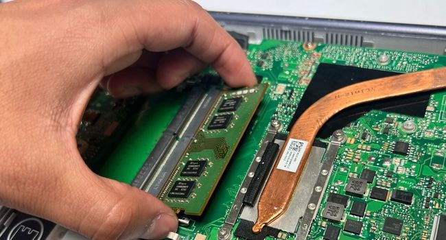laptop ram removal