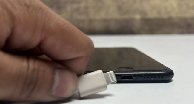 lightning to iphone port