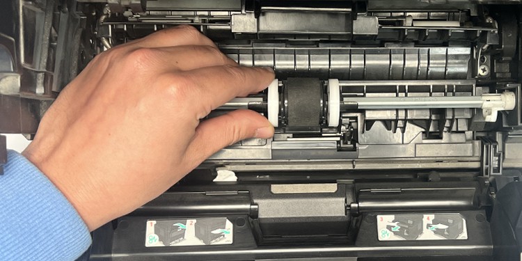 output-roller-in-laser-printer