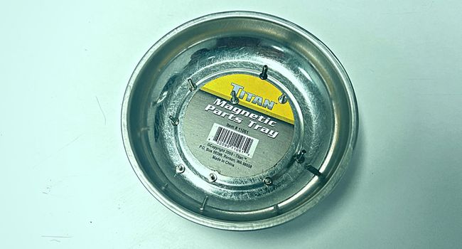 placing scews in magnetic tray