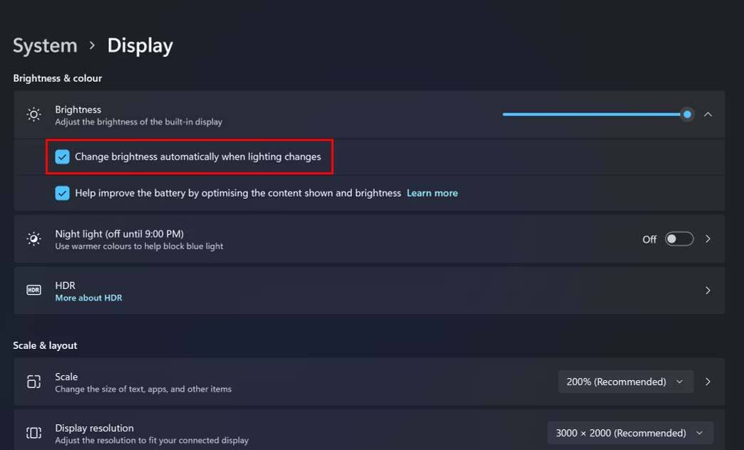 Change brightness automatically when the lighting changes