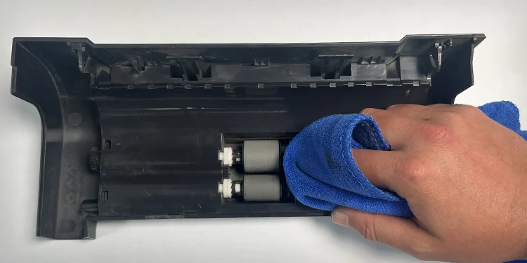 clean-adf-roller-with-lint-free-cloth