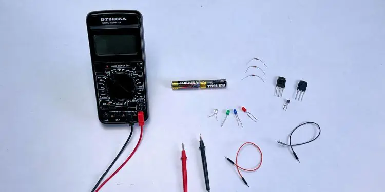 How to Use a Digital Multimeter? (Beginner’s Guide)