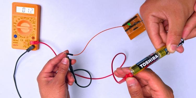 measuring current using digital multimeter