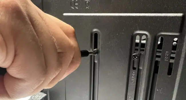 How to Install a Hard Drive? (Step-By-Step Guide) 14 hdd-cage-removal