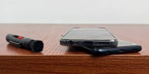 how to clean usb c port