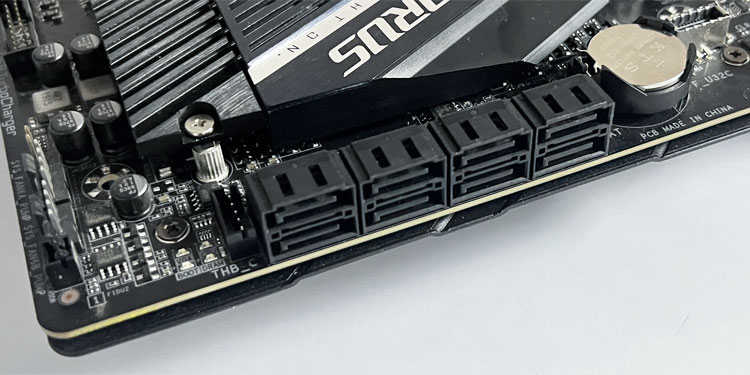 How to Check Hard Drive Compatibility (On PC & Laptop) 8 sata port on motherboard check hard drive compatibility