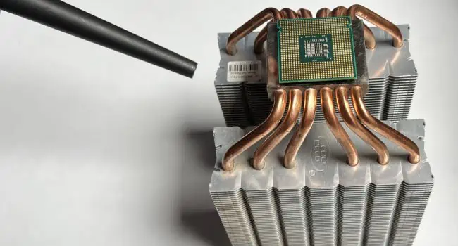 use-dryer-or-heat-gun-to-heat-the-heatsink
