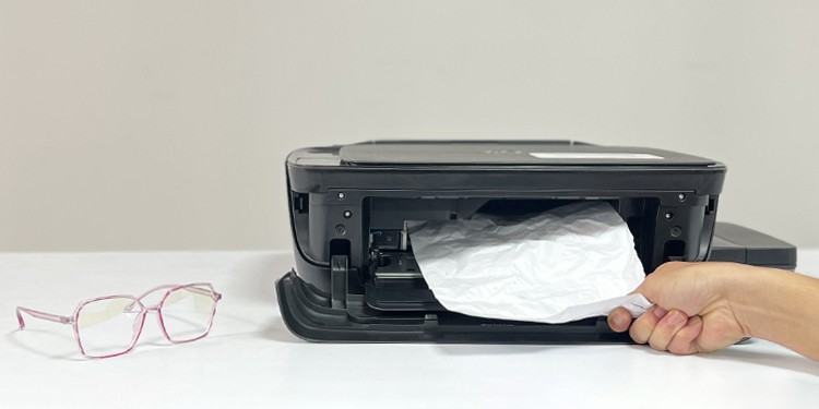 How-to-Remove-Jammed-Paper