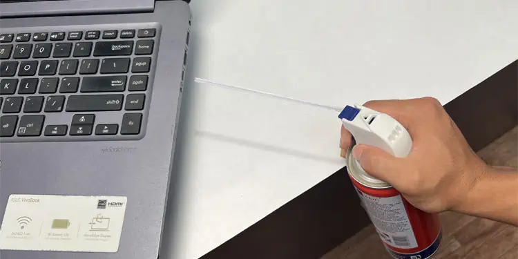 clean-laptop-usb-c-aerosol-spray-compressed-canned-air