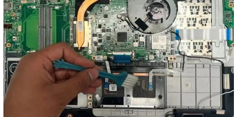 How to Remove a Laptop Battery? Step-by-Step Guide 20 cleaning-internal-battery-compartment