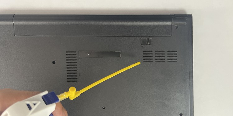 compressed-air-laptop-vents