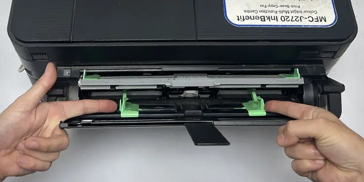 move-away-paper-guides