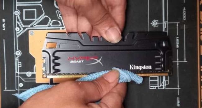 cleaning ram stick