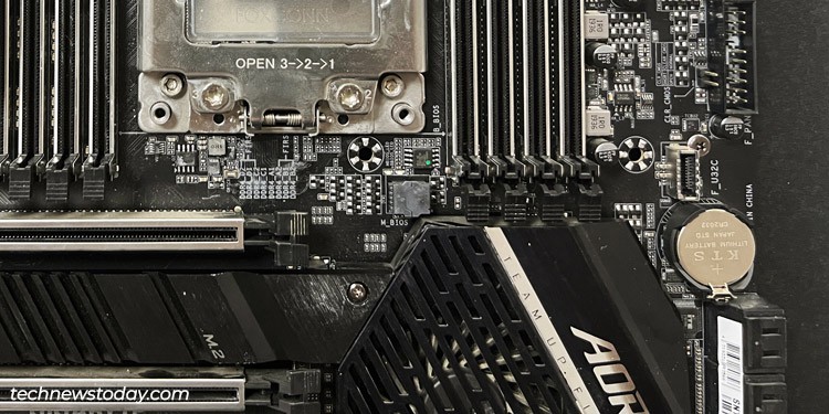 Gigabyte Beep Codes: How to Understand Them 8 gigabyte bios chips cmos battery