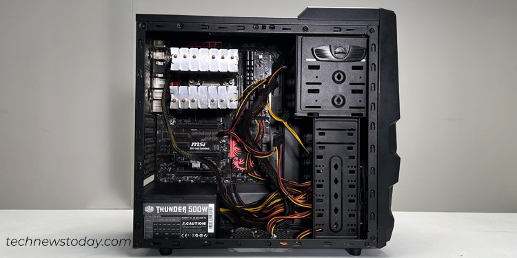 Modular vs Semi vs Non-Modular PSUs: Which to Choose 7 unmanaged-cable-clutter-of-non-modular-psu