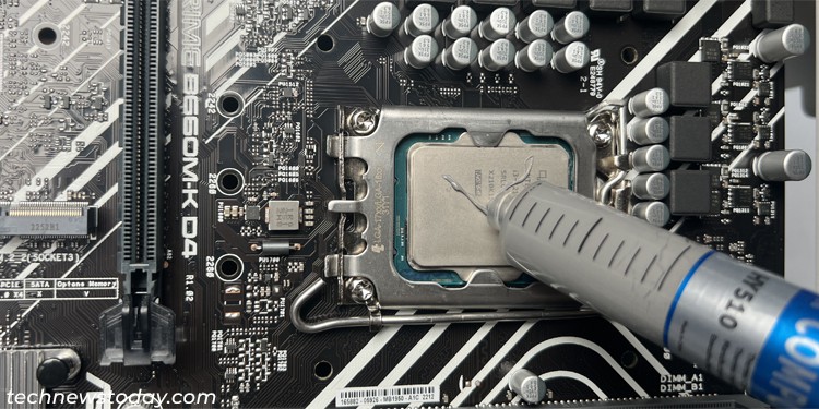 Thermal Paste vs Liquid Metal—Which One is Better 5 apply-thermal-paste-cpu
