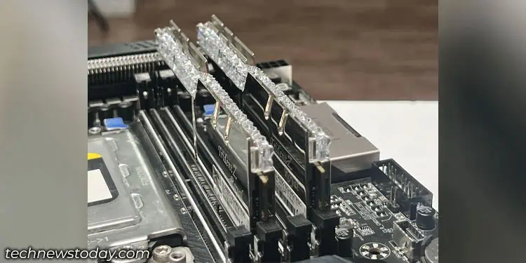 dual-channel-ram-arrangement