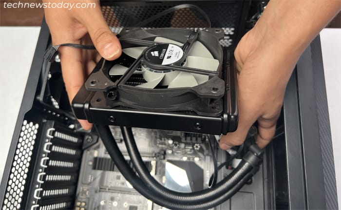 fan-in-front-of-radiator