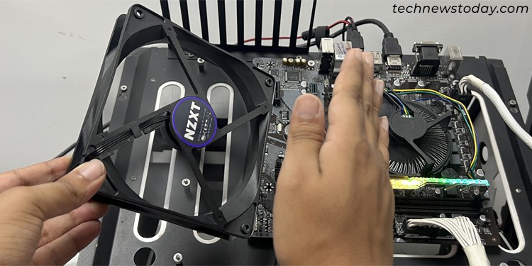 How to Determine Your Case Fan's Direction 3 feel-the-air-case-fan-motherboard-connect