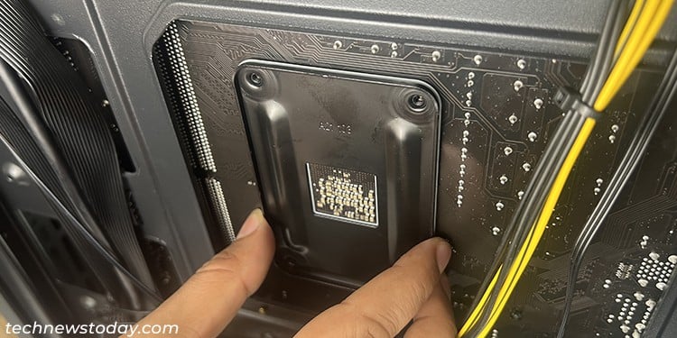 motherboard-backplate-hold