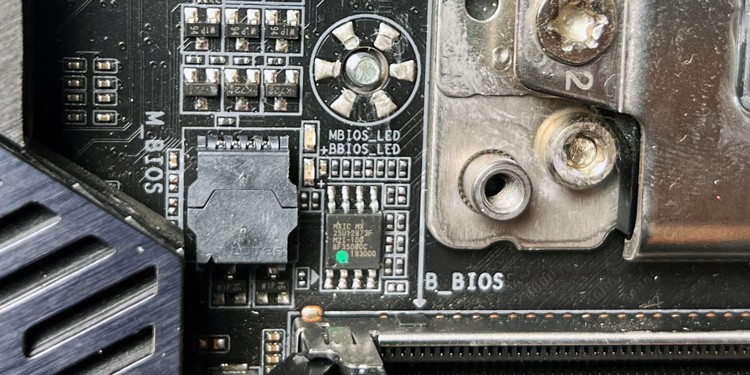 msi dual bios
