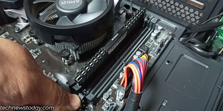 How to Upgrade RAM 7 push ram slot lock