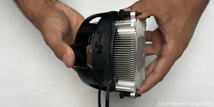 How to Clean CPU Cooler 10 remove-cooler-cover-spring-screw