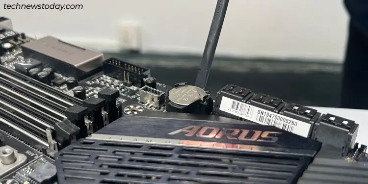 removing-cmos-battery-aorus