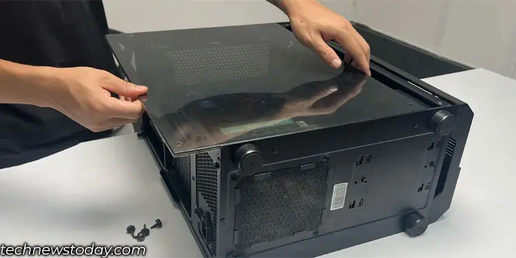 take-side-panel-off-the-pc-case