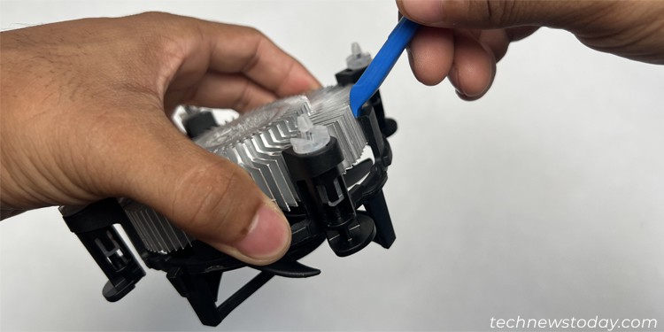 unlock-clip-push-pin-cpu-cooler-heatsink-fan
