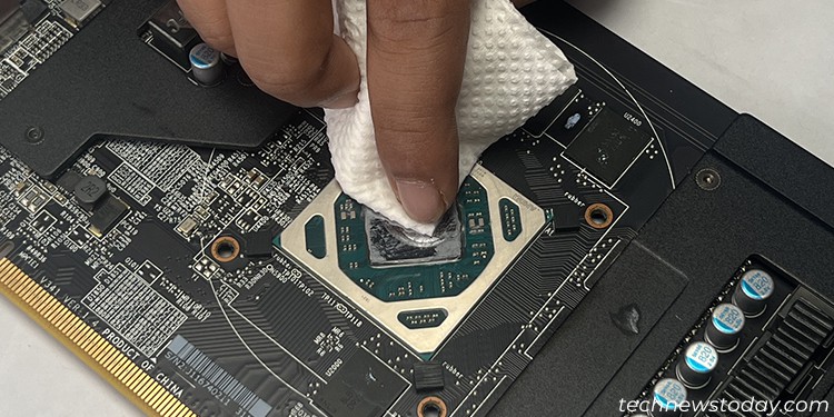 clean-thermal-paste-gpu