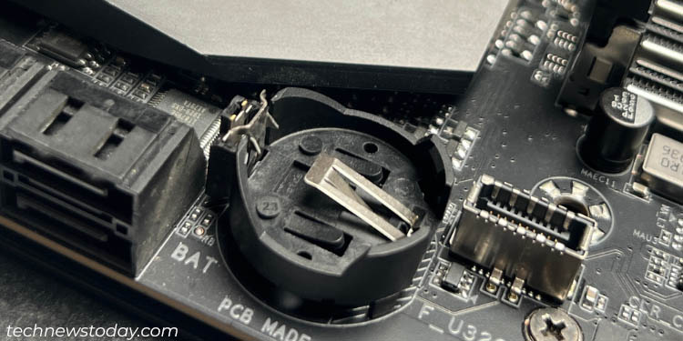 Motherboard Slots and Sockets: Beginner’s Guide 14 cmos socket